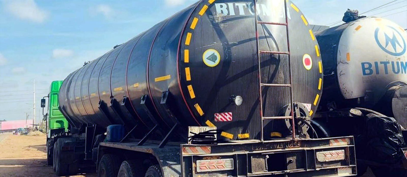 Bakar Lift bitumen tanker